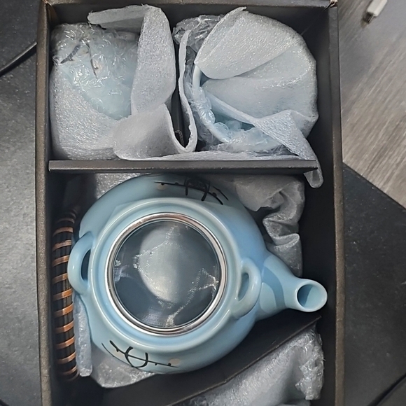 Japanese blue sky cherry blossom Sakura tea pot set pot and 2 cups - Picture 5 of 5